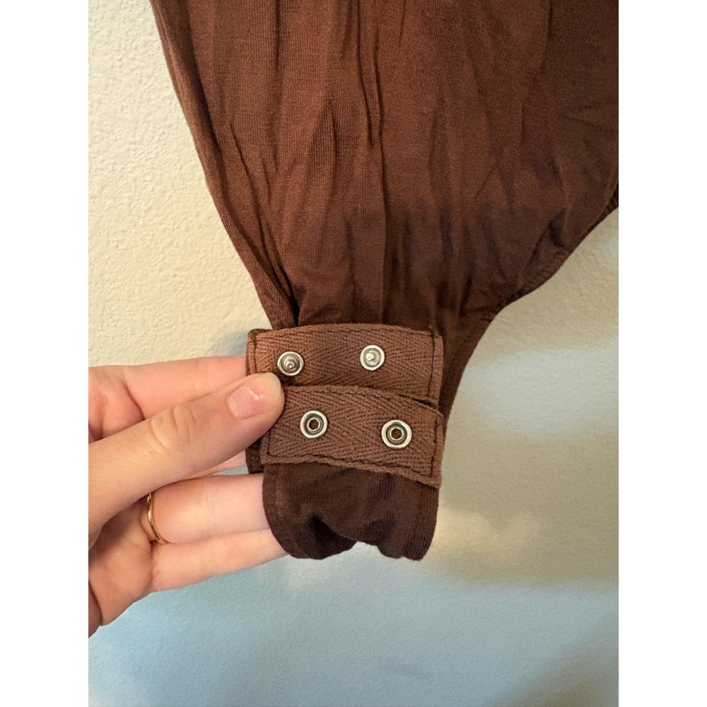 Rue 21 | Brown/Burnt Sienna Fully Lined Lace Applique Bodysuit - Picture 8 of 9